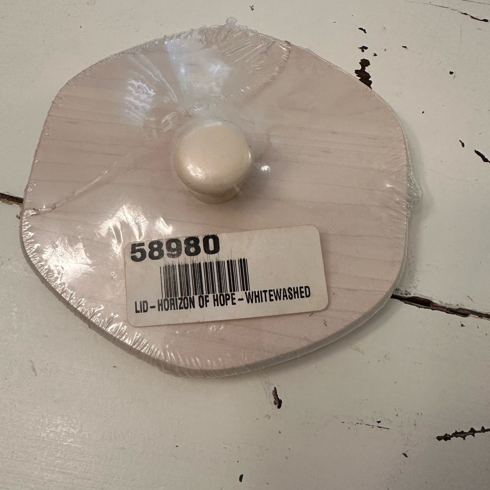 Longaberger Whitewashed Wooden Lid - Horizon of Hope 2001
